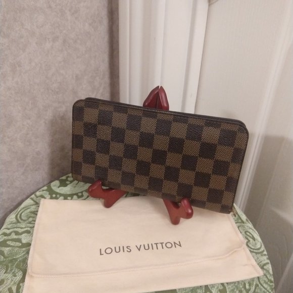 Louis Vuitton Damier Ebene Zippy Wallet - Picture 2 of 16